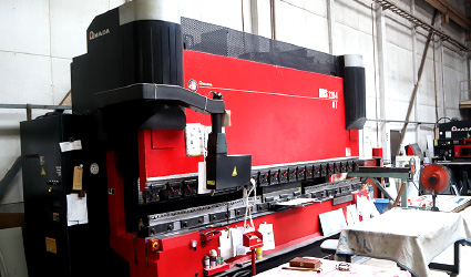 ＮＣベンディングマシン